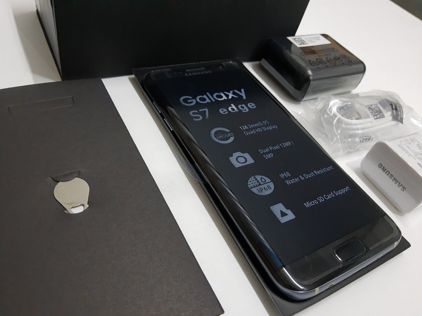 Samsung Galaxy S7 Edge 32GB (G935V) (G935A) (G935T) (G935F) (Verizon, TMobile, At&t)