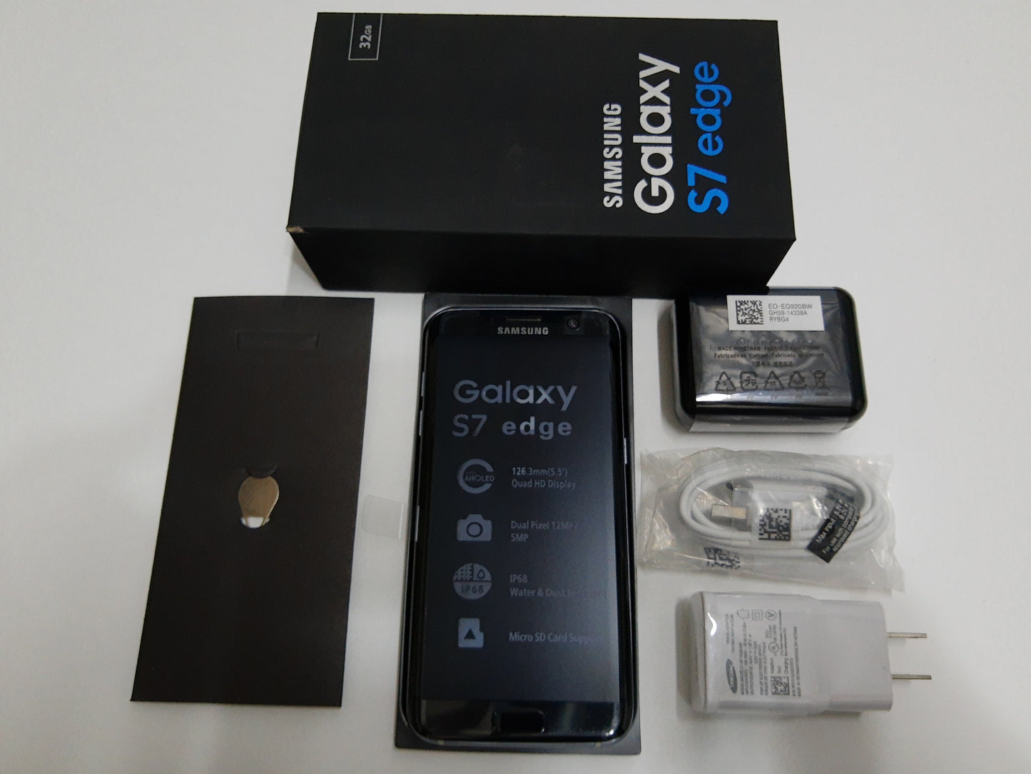 Samsung Galaxy S7 Edge 32GB (G935V) (G935A) (G935T) (G935F) (Verizon, TMobile, At&t)
