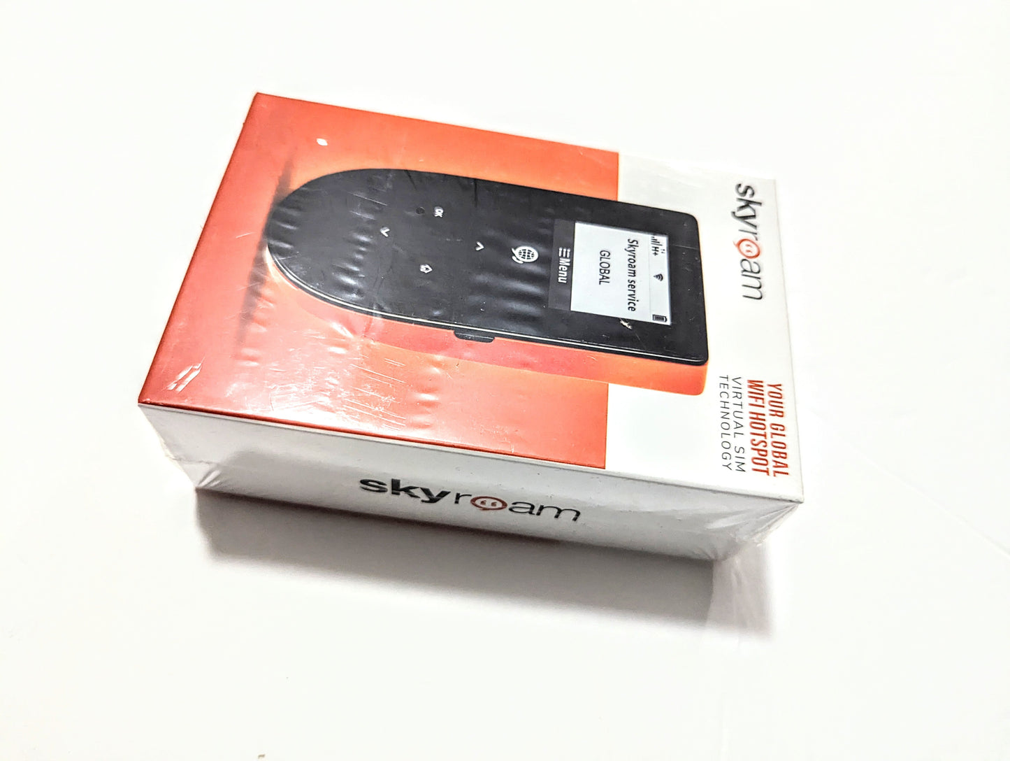 Skyroam Mobile Hotspot: Global WiFi // Unlimited Data // Connect 5 Devices // Pay-as-you-go // SIM-Free Coverage in Europe, South America, Asia, Africa, Australia