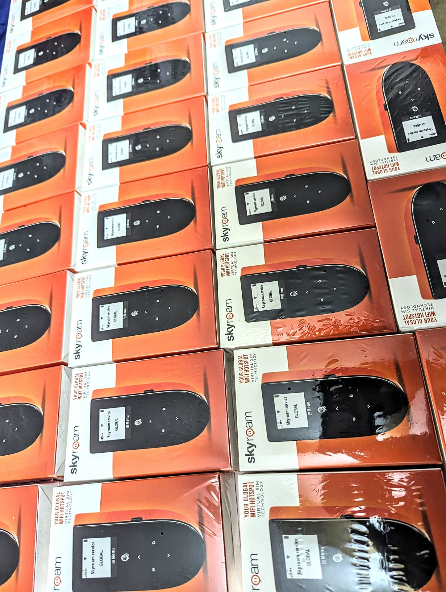 Skyroam Mobile Hotspot: Global WiFi // Unlimited Data // Connect 5 Devices // Pay-as-you-go // SIM-Free Coverage in Europe, South America, Asia, Africa, Australia
