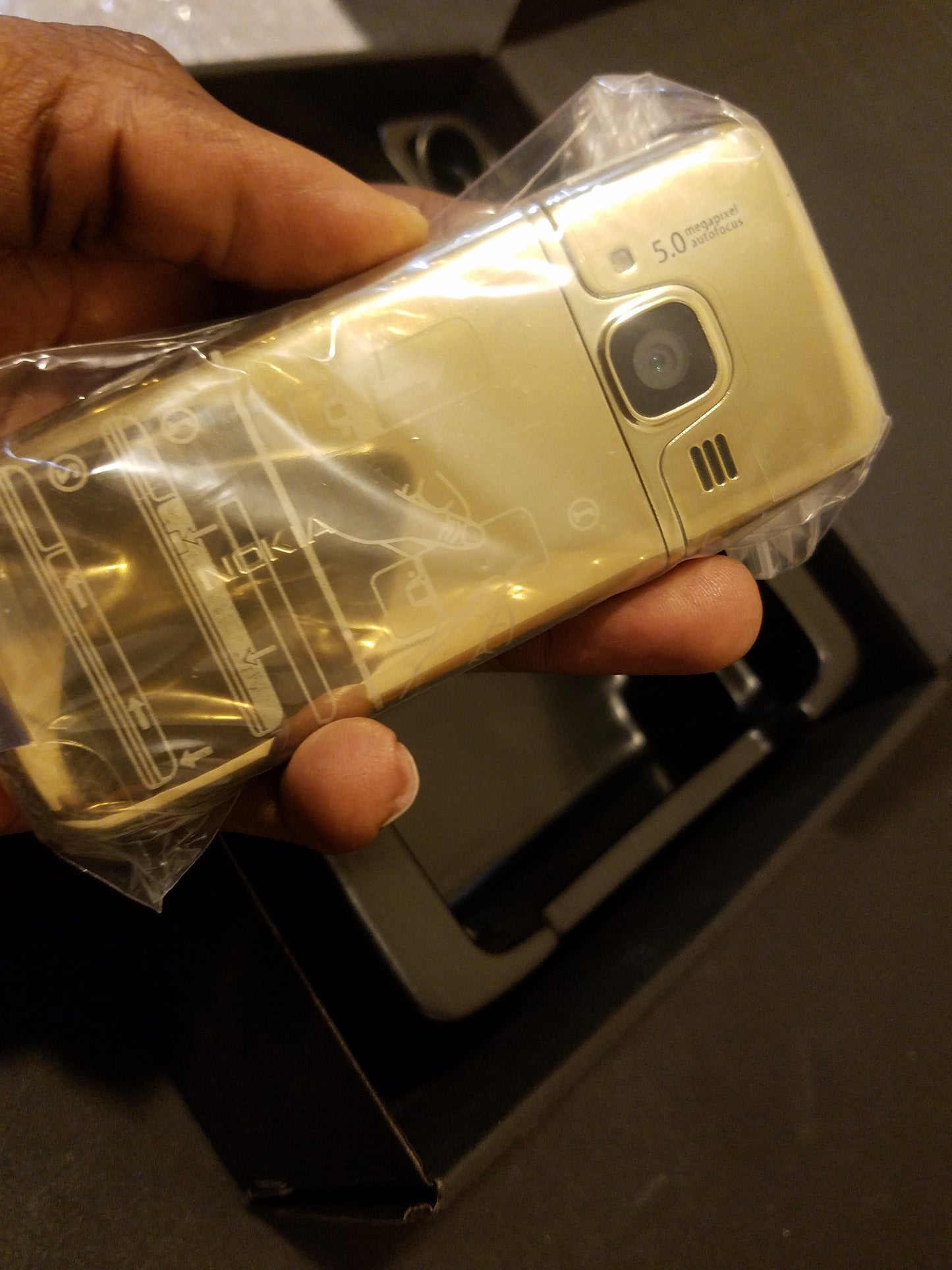 Nokia 6700 Gold