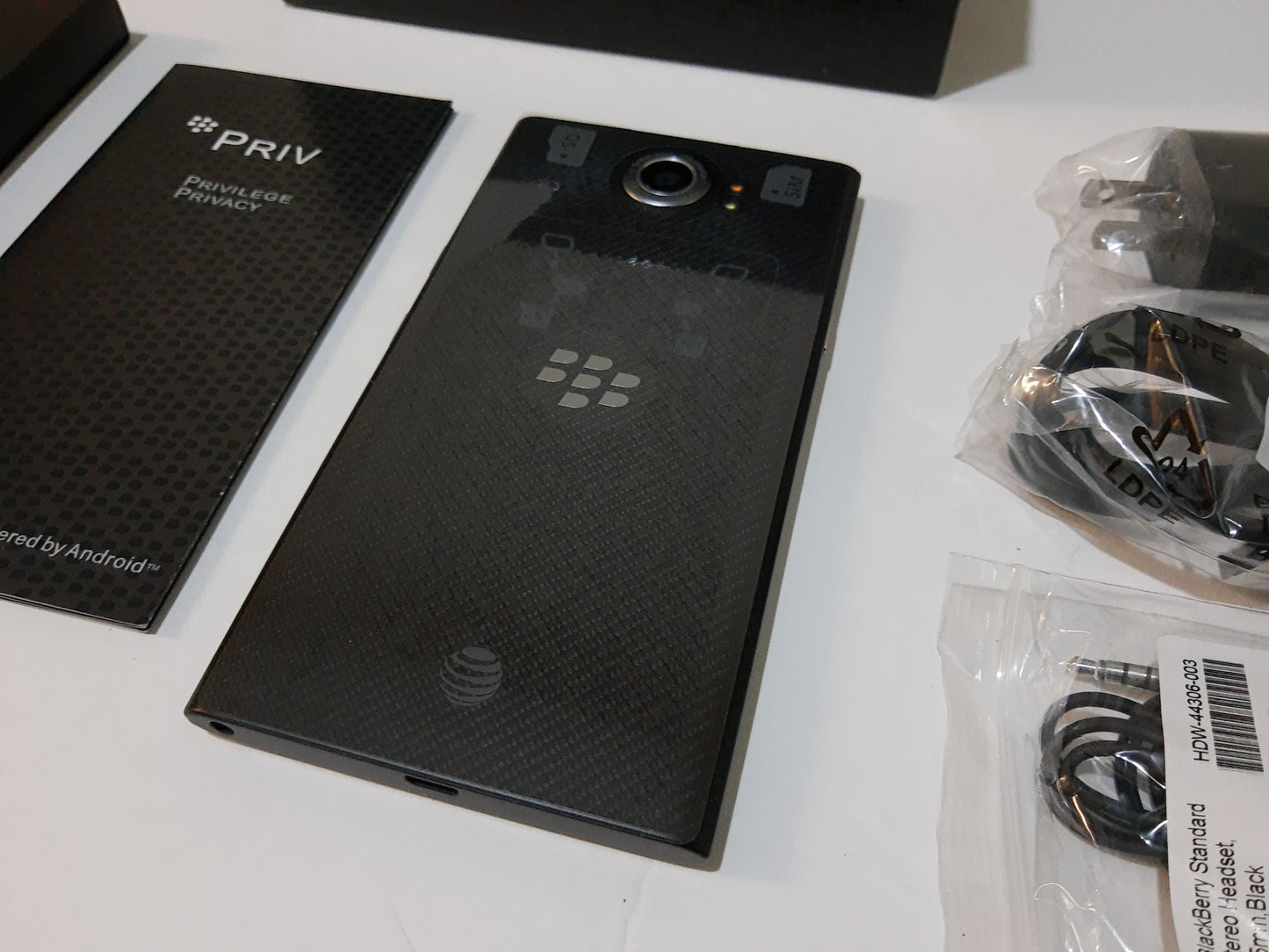 BlackBerry PRIV STV100-1 (AT&T Certified) (TMobile) GSM Unlocked