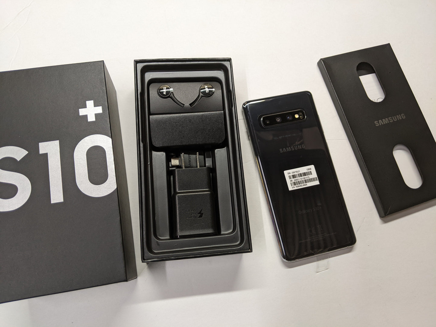 Samsung S10+ Plus  G975U1 (GSM+CDMA Unlocked (At&t, Verizon, TMobile)